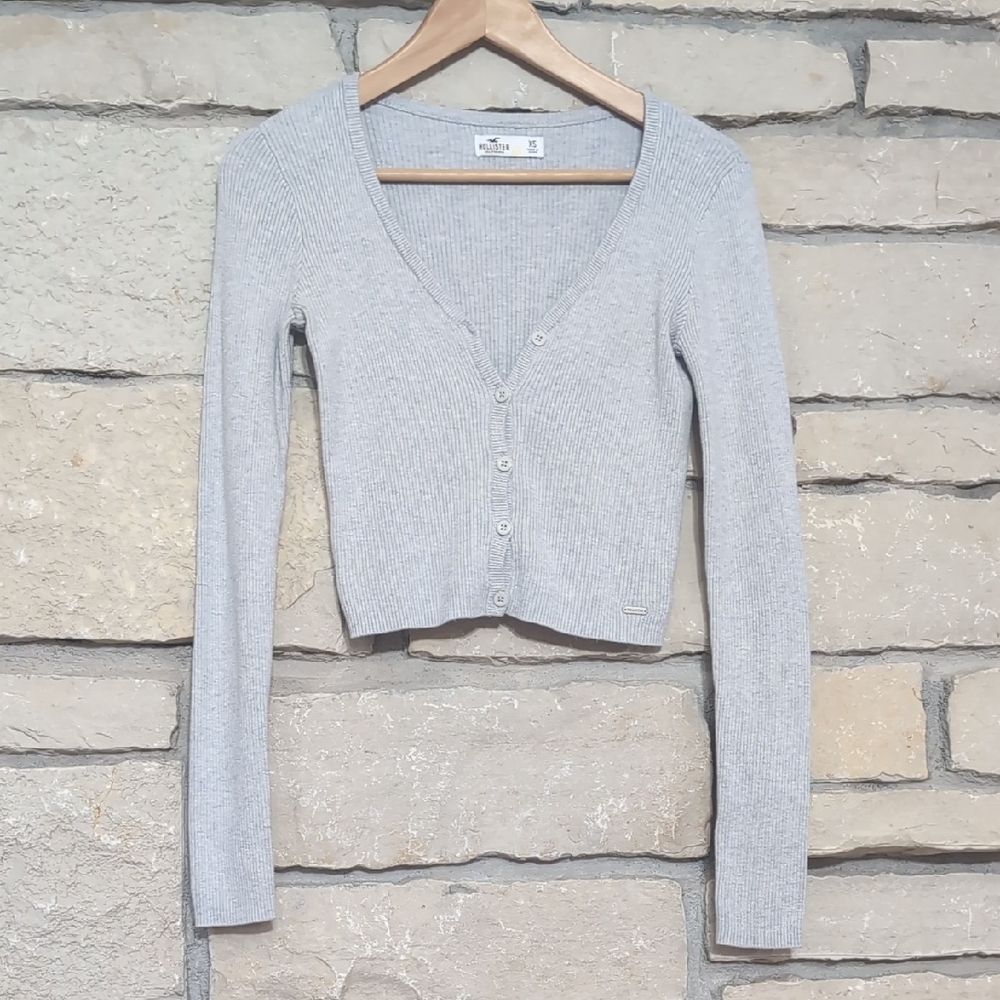 Hollister Light Gray Cropped Cardigan